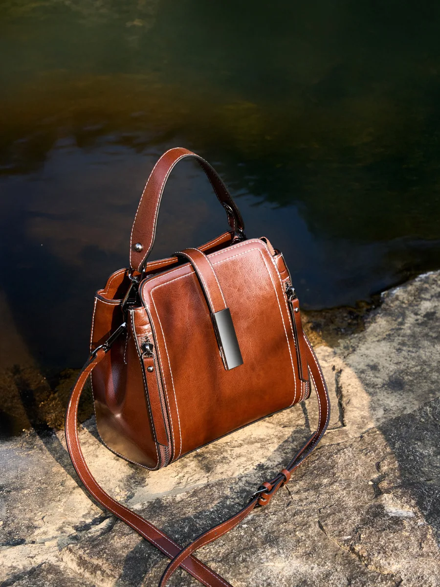 YANATARI Luxury Handbags Female Crossbody Bags Small Shoulder Bag Mom Women New Fashion 2025 Genuine Cowhide Leather Vintage Bag view 5