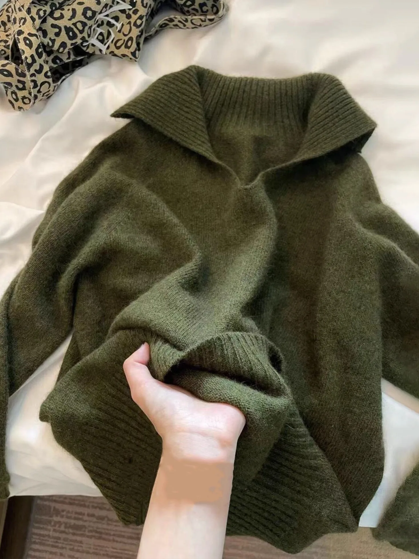 

Ladies' een V-Need Thiened Knitted Sweater Bear Fur Outerwear Autumn Winter Collar Warm Cozy Faionable Knitwear