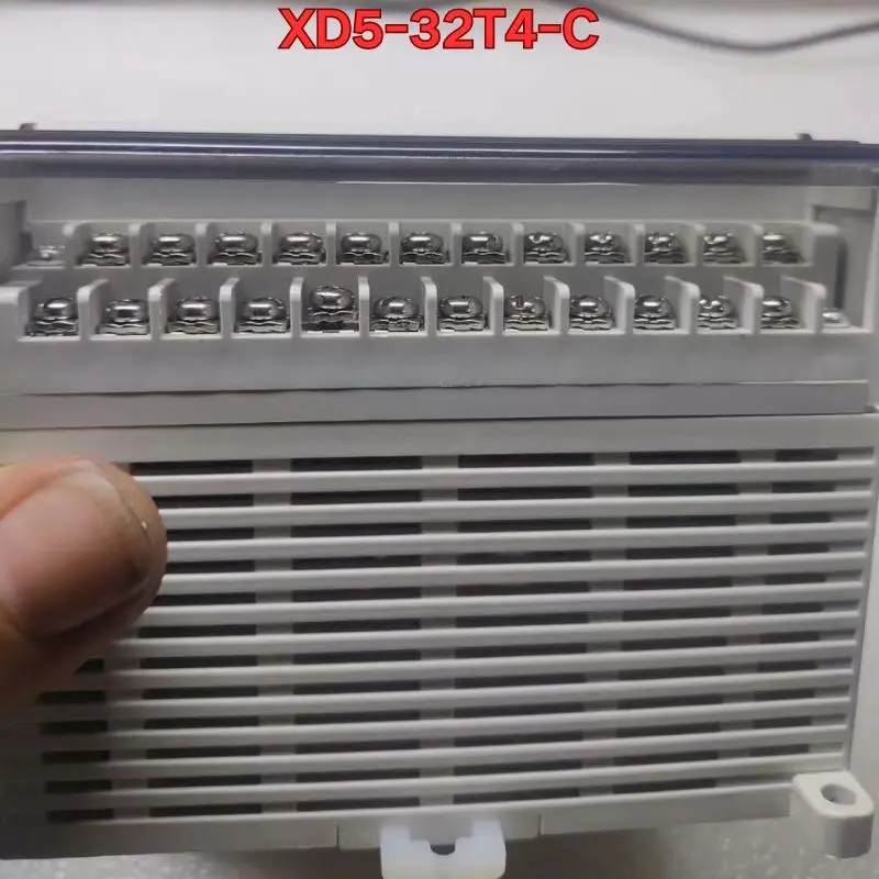 Second-hand PLC module XD5-32T4-C function intact Original authentic Latest Pricing for 2026