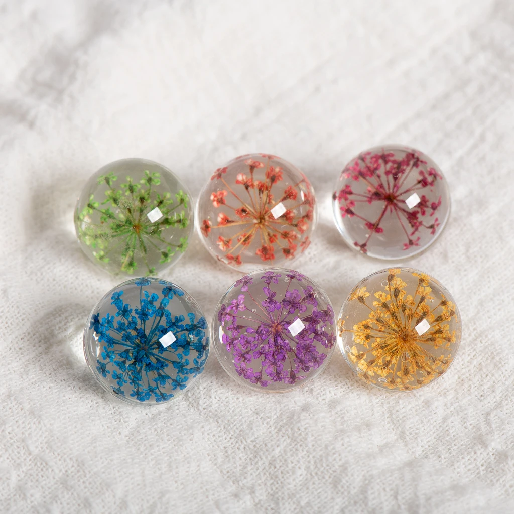 20 #   Runde Glasperlen mit getrockneten Blumen, 20 x 20 x 20 mm, klare Kuppel-Cabochons im Harz-Stil für DIY-Schmuck, 4 Stück TCZ851A