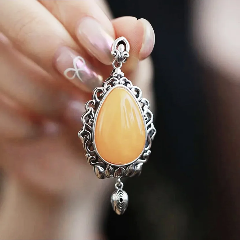 Silver retro distressed imitation beeswax safety pattern water droplet pendant, ethnic style high-end jewelry