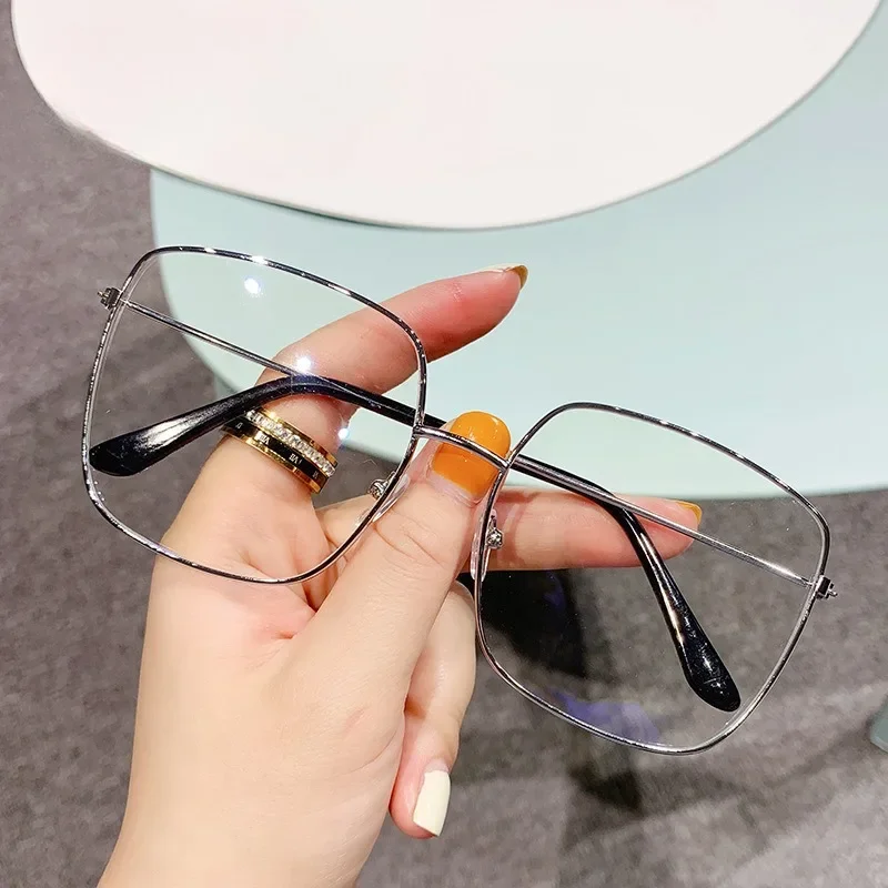 2024 Fashion Elegant Anti Blue Light Glasses Big Square Transparent Metal Frame for Women Men Computer Eye Protection Spectacles