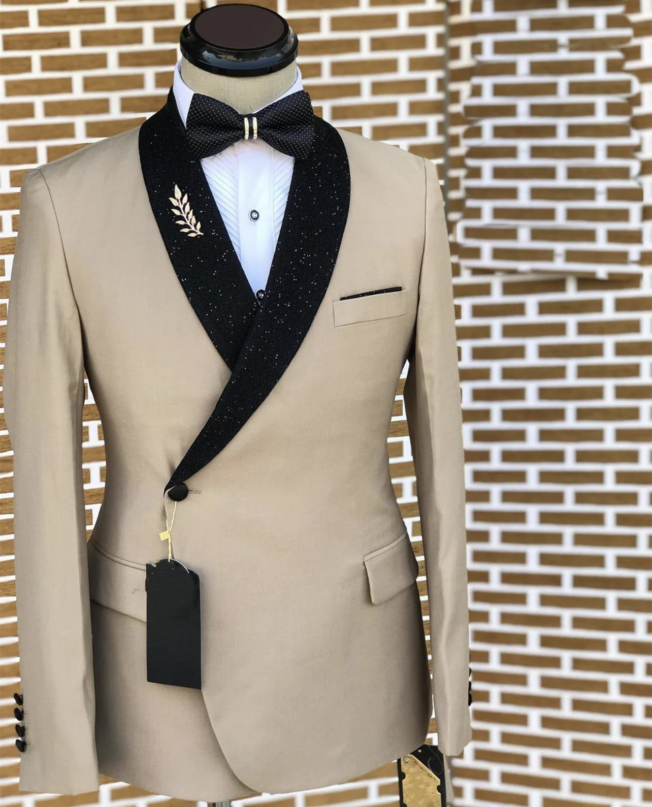 New Tailored White Double Breasted Men Suits Peaked Lapel Tuxedo Slim Fit Male Costume Homme Groom Two Pieces Prom Sets