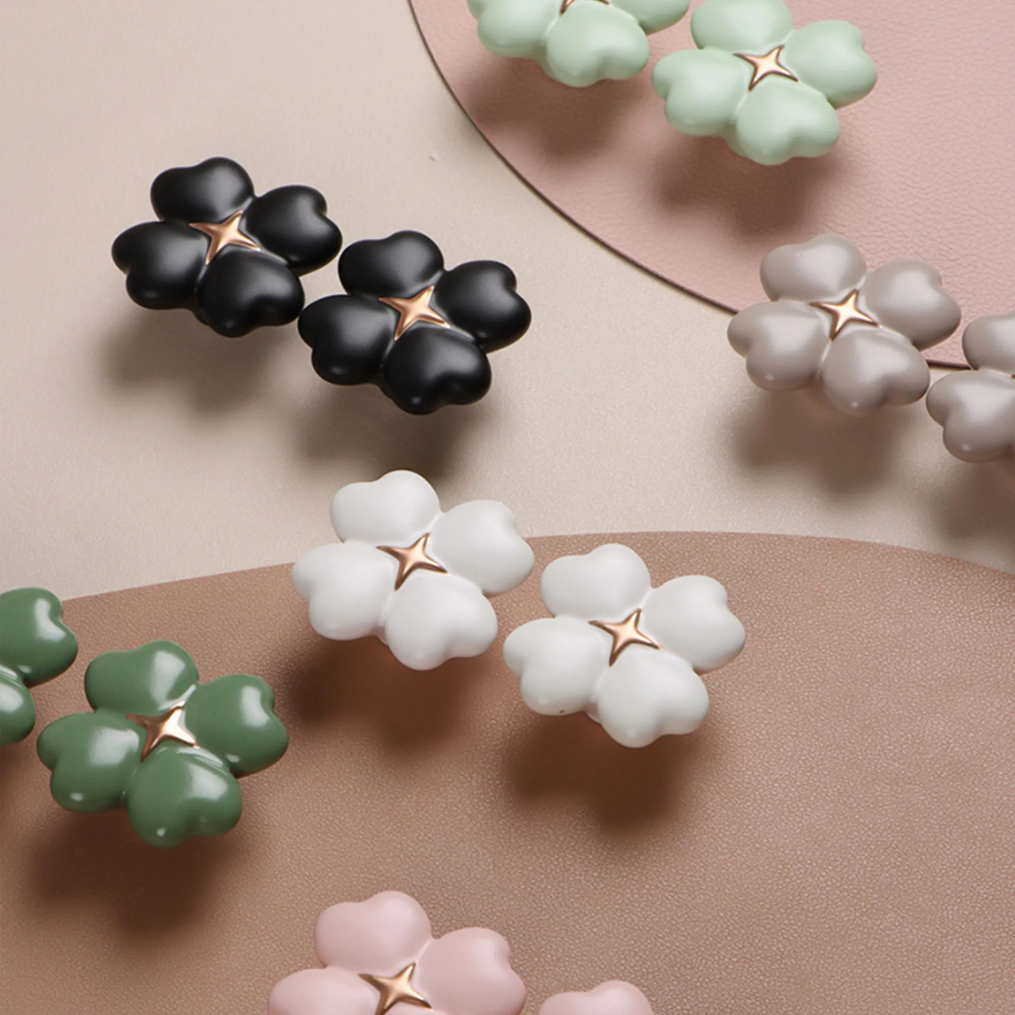 Ceramic Creative Cabinet Handles Home Decor Wardrobe Pulls for Children's room Cute Clover Colorful Wall Mounted Coat Hooks