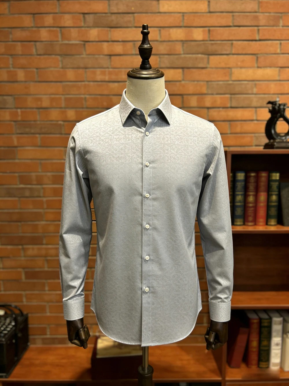 Men's Light Luxury Business Dark Stripe Printed Shirt Long-sleeved Lapel Button Hawaiian Beach Shirt Outdoor Party Mens Clothing