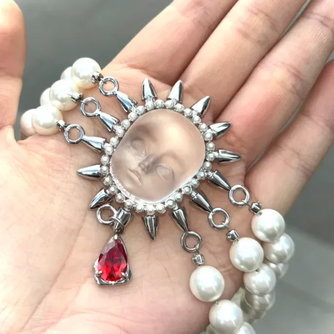 

Europe America Transparent Resin Blood Drop Red Zircon Facial Doll Imitation Pearls Necklace UNISEX Rock Hip Hop Party Necklace