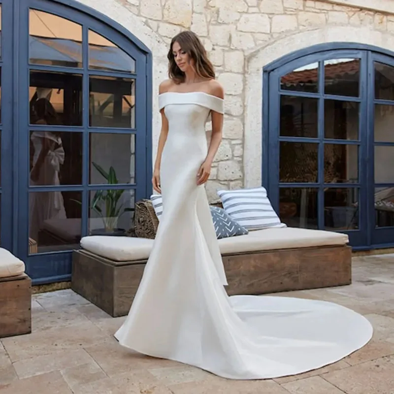 Customized Classic Off The Shoulder Wedding Dress Sexy Strapless Pleat Vintage Backless Button Bow Sweep Train Bridal Grown 2025