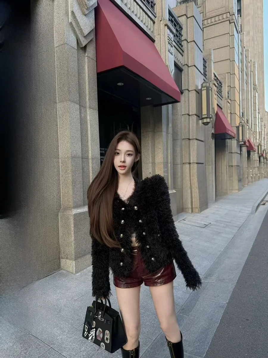 

Пальто в стиле барокко с золотисто-синей отделкой, утепленное, приталенное, женское, зимнее, с длинным рукавом...