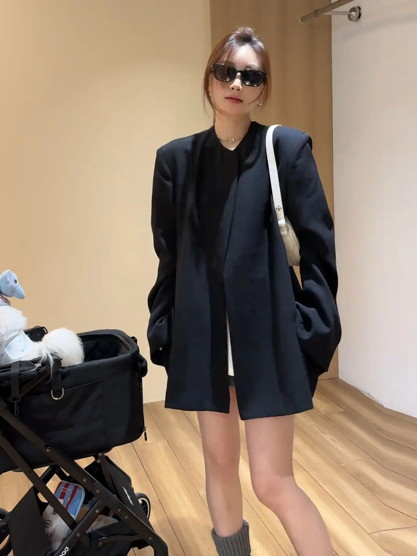 Elegant Black Suit Jacket Women's Spring Autumn Slimming Shoulder Shape Small Fragrance Style Casual Wear Long Sleeve round Neck