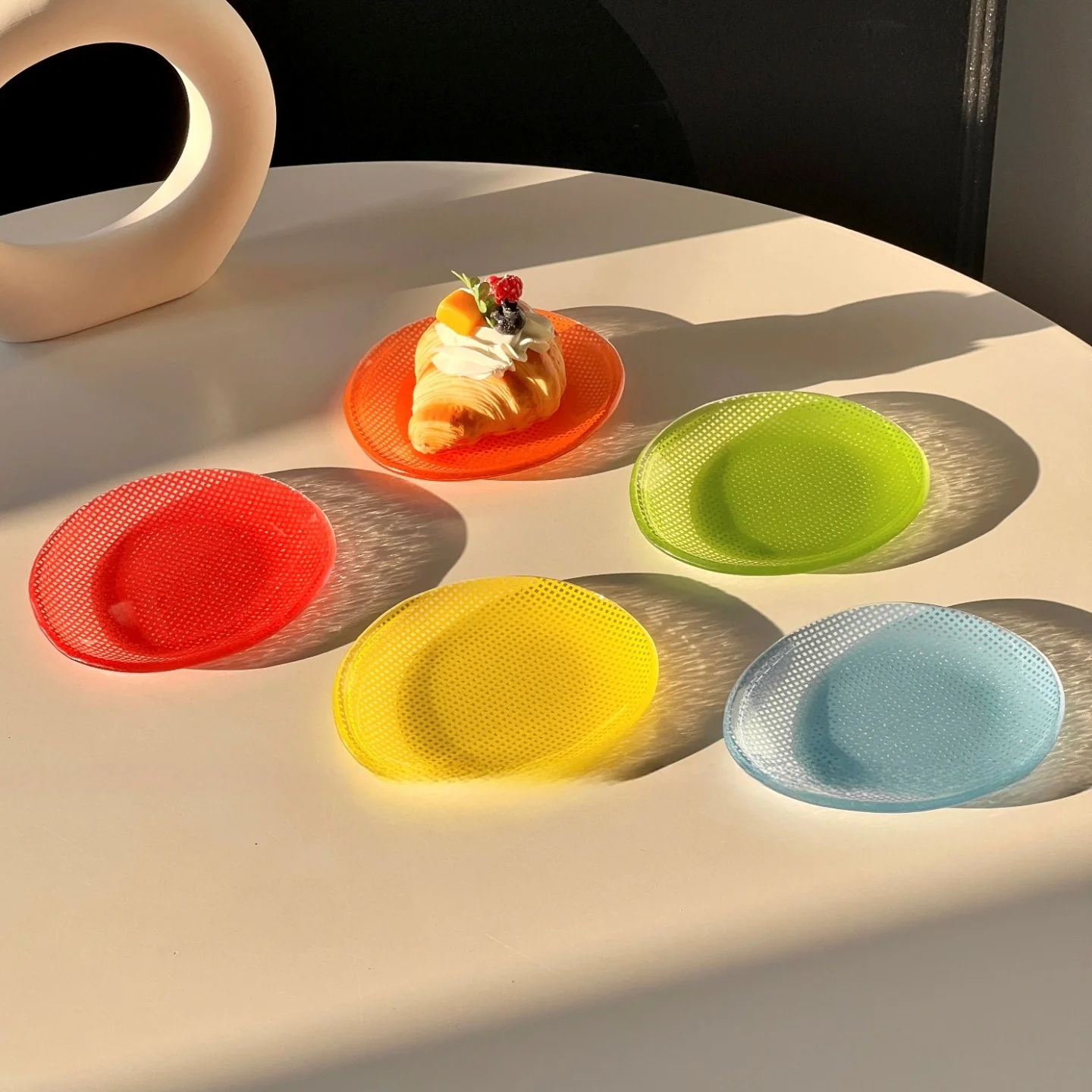 Cute Korean Style Small Checkered Mini Glass Plate Dessert Cake Fruit Plate Tray Colorful Retro Bread Cakes Fruits Bowl Plate