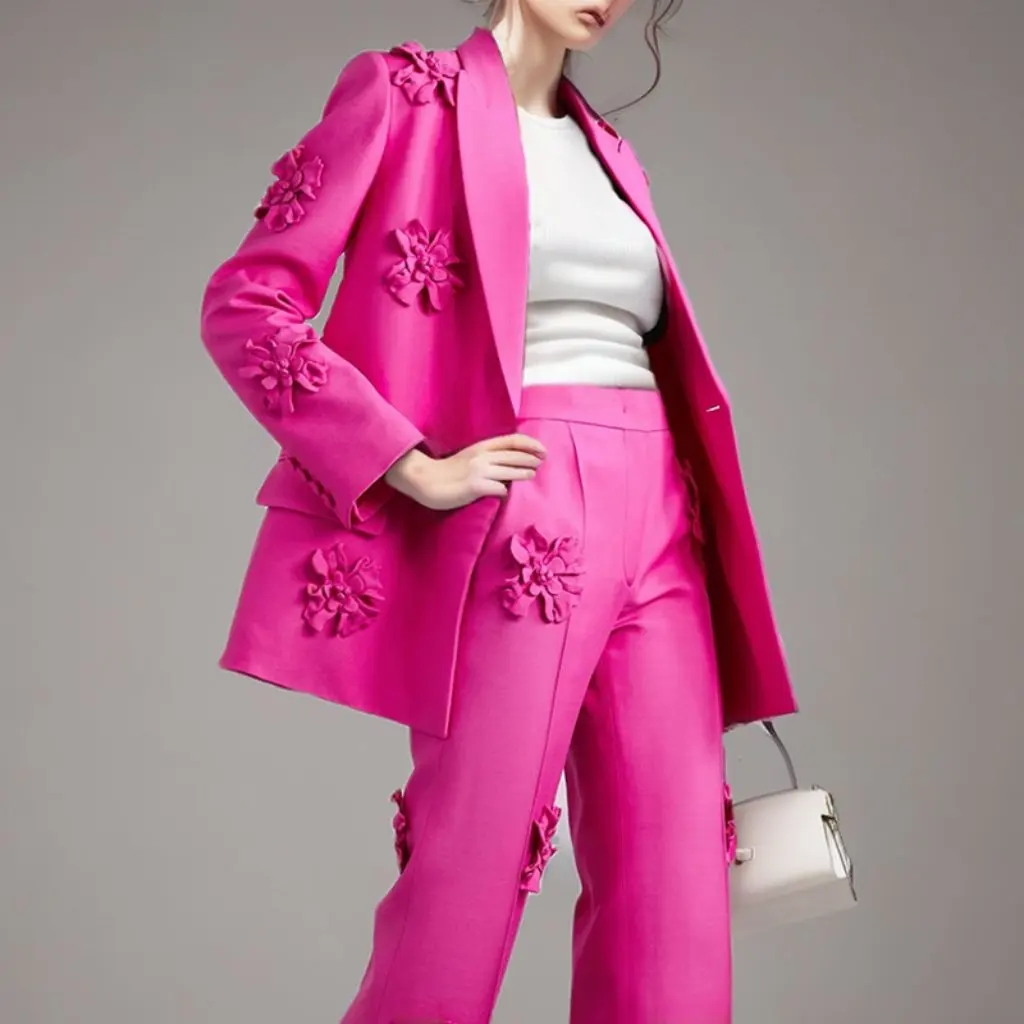 

Новый летний элегантный пригородный костюм для женщин, модный комплект из куртки и брюк в европейском и американском стиле со стерео цветочным дизайном