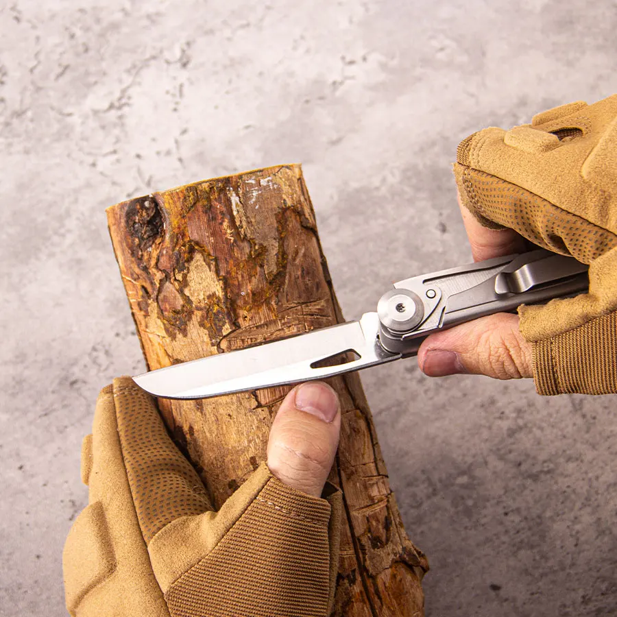 Cuchillo de bolsillo multiherramienta 8 en 1, kit de supervivencia para acampar/enderismo con sierra de acero inoxidable, tijeras, abridor de botellas, pelacables, vidrio