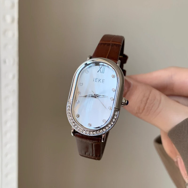 Classic Trend Ladies Watch Elegant Simple Retro 2025 Waterproof Quartz Watch Birthday Gift Light Luxury