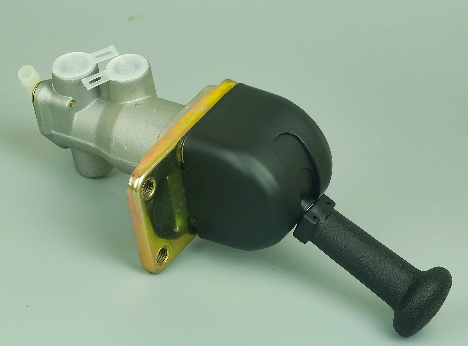 Parking brake valve hand Control Valve for DA-F lVECO Trailer OE 9617221520 1524298 42021929 4841081 61606165 42087347 42081175