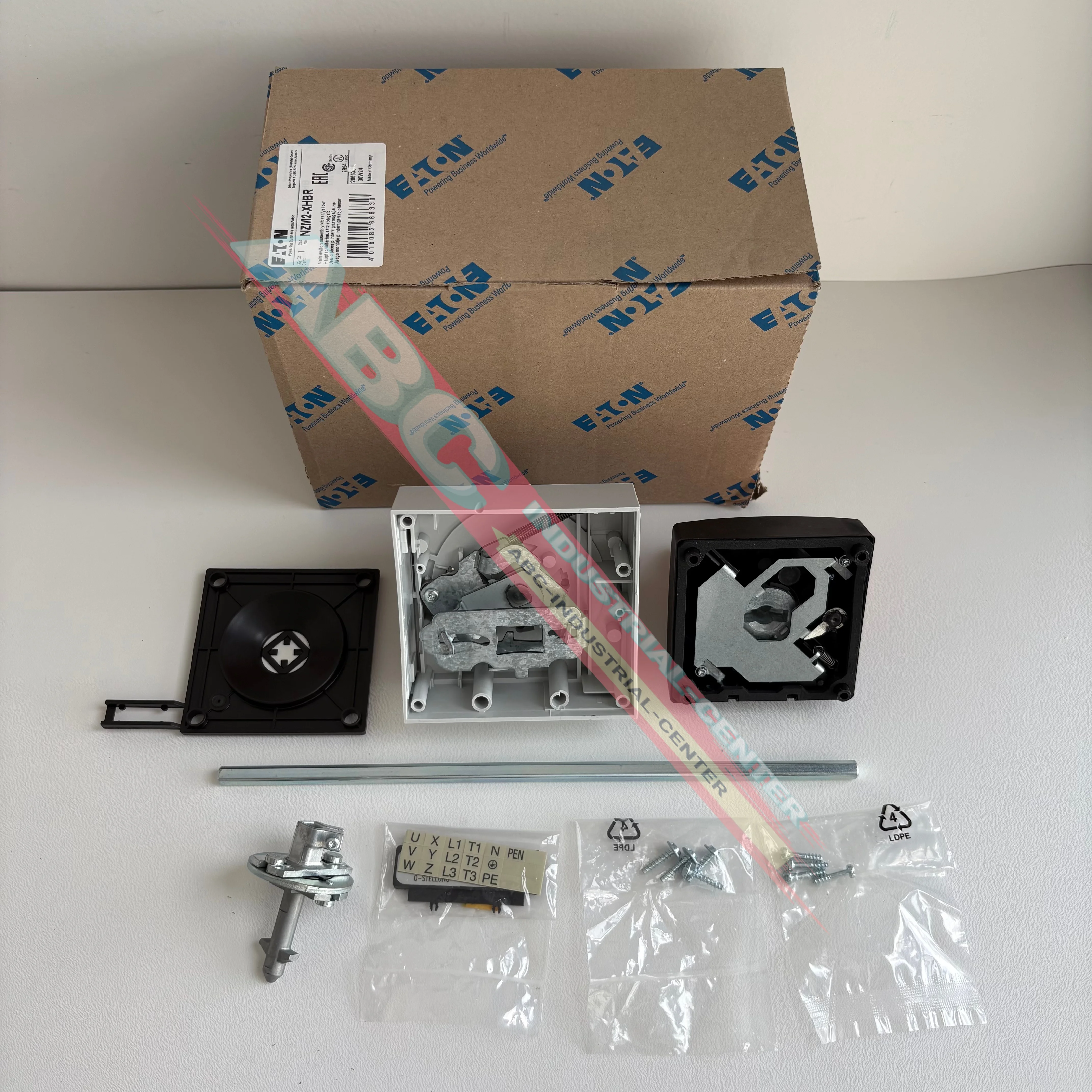 

NZM2-XHBR new in box Door linkage operation handle New in stock
