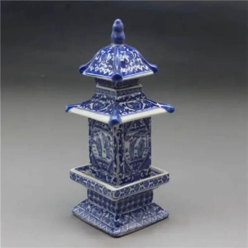 

Old Collecting Antique Chinese Blue and White Porcelain Layered Tower Vases