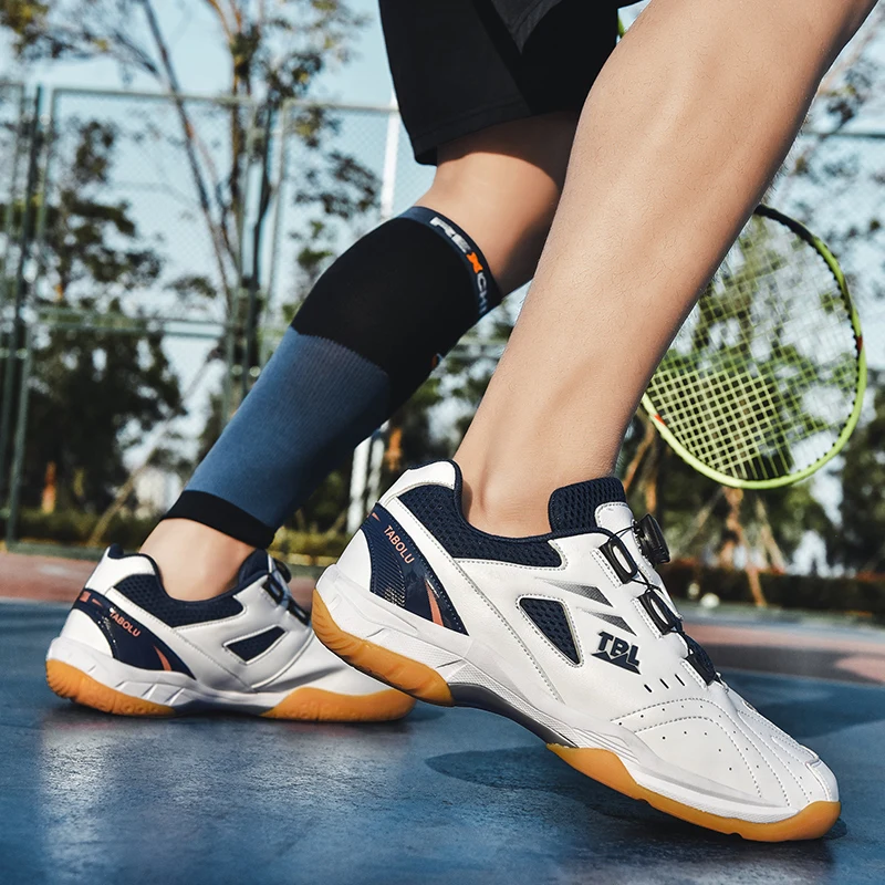 Chaussures de badminton professionnelles pour hommes et femmes, chaussures de tennis confortables, chaussures de tennis de table non aldées, chaussures de sport absorbant les chocs