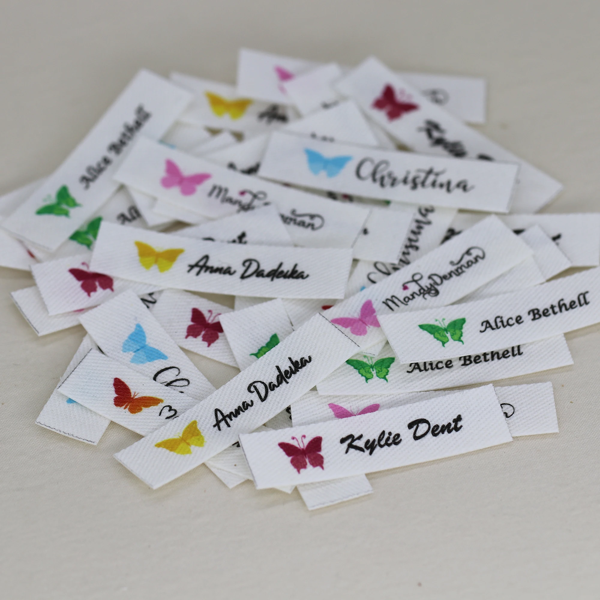 160 قطعة من ملصقات الكي المخصصة، الاسم الشخصي، ملصقات الملابس، علامات القماش، ملصقات العلامات التجارية، العلامات المصنوعة يدويًا (YT503)