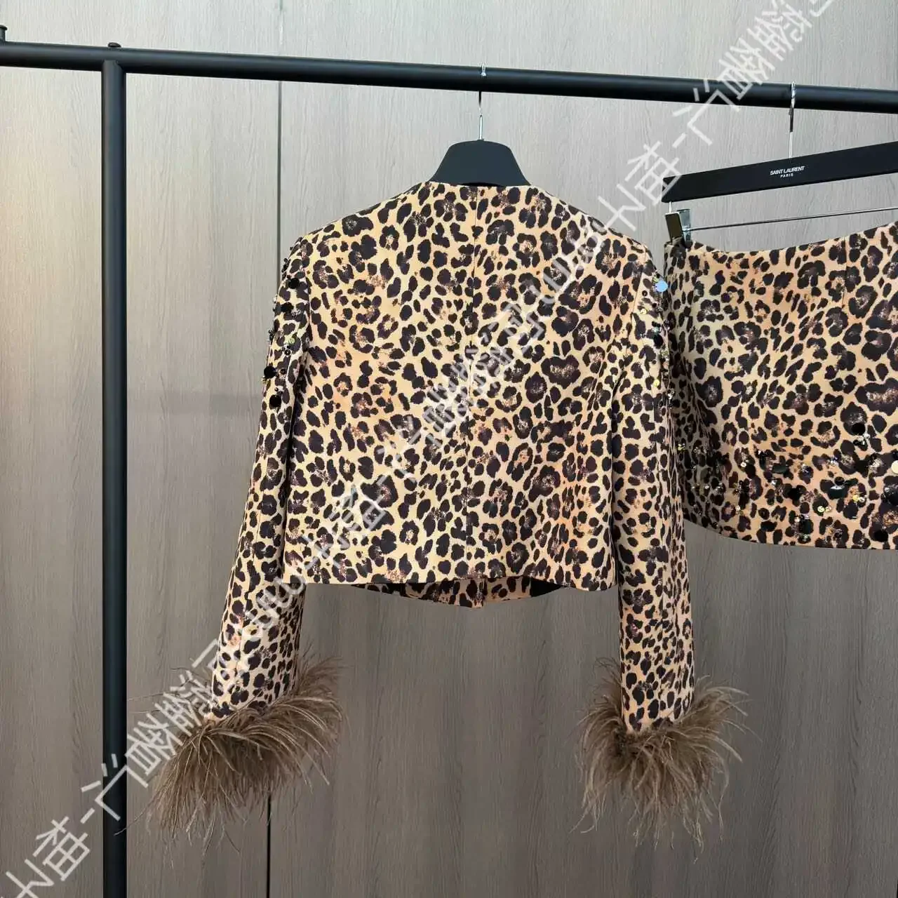 New Round Neck Long-sleeved Ostrich Hair Decorative Beaded Sequined Leopard Print Jacket High-end Coat for Women Spring Fall