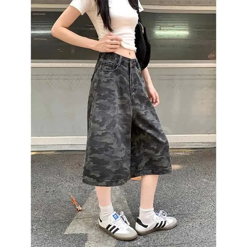 ファッショナブルな迷彩ワイドレッグジーンズ女性の作業服パンツハイウエスト多用途スタイリッシュな7フィートショーツカジュアルデニム