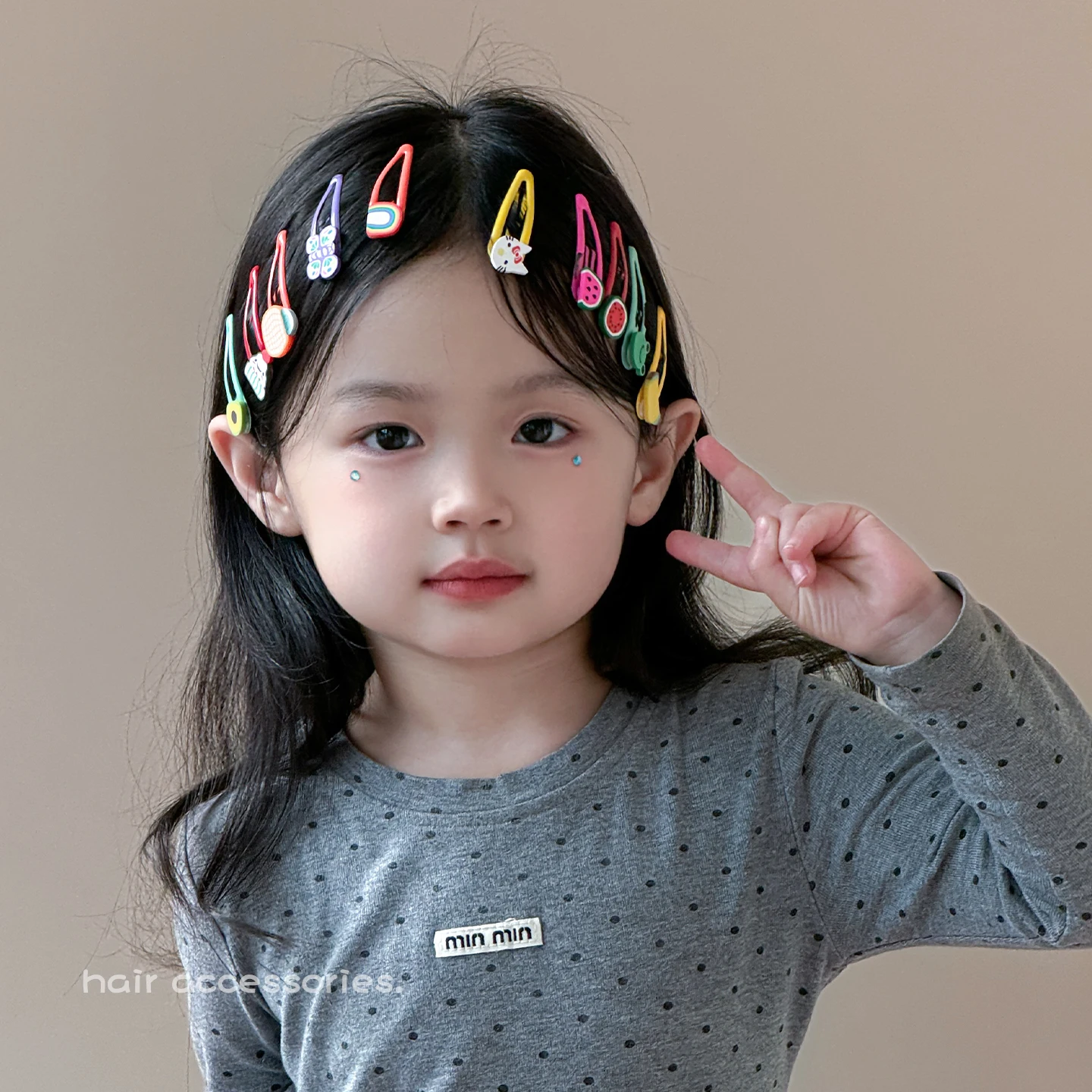 2026 Frühling Neu 5-teiliges Set Niedliche Cartoon-Frucht-Tier-Schmetterling-Haarspangen für Kinder Mädchen Süße Haaraccessoires Modische Kopfbedeckung B – Detail 1