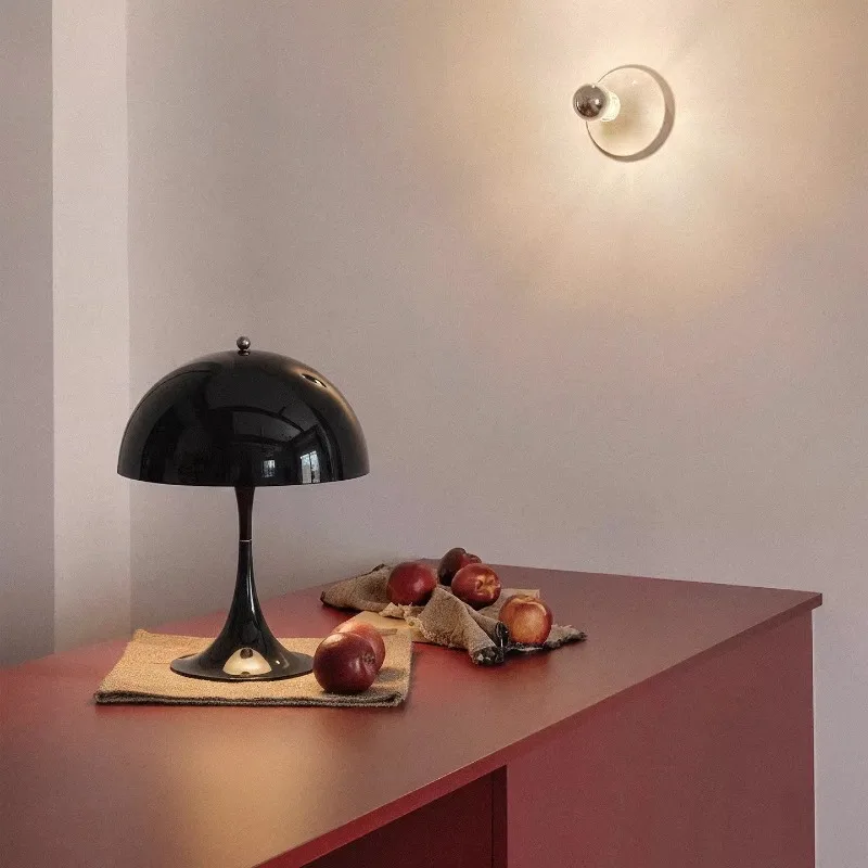

Mushroom charging desk lamp, bedroom bedside lamp, portable night lamp