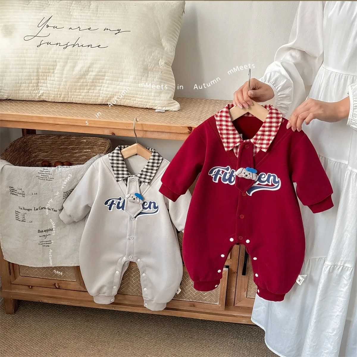 

Autumn Infant Baby Girls Bodysuits Turn Down Collar Long-sleeve Toddler Girls Jumpsuits Single-buttoned Newborn Girls Rompers