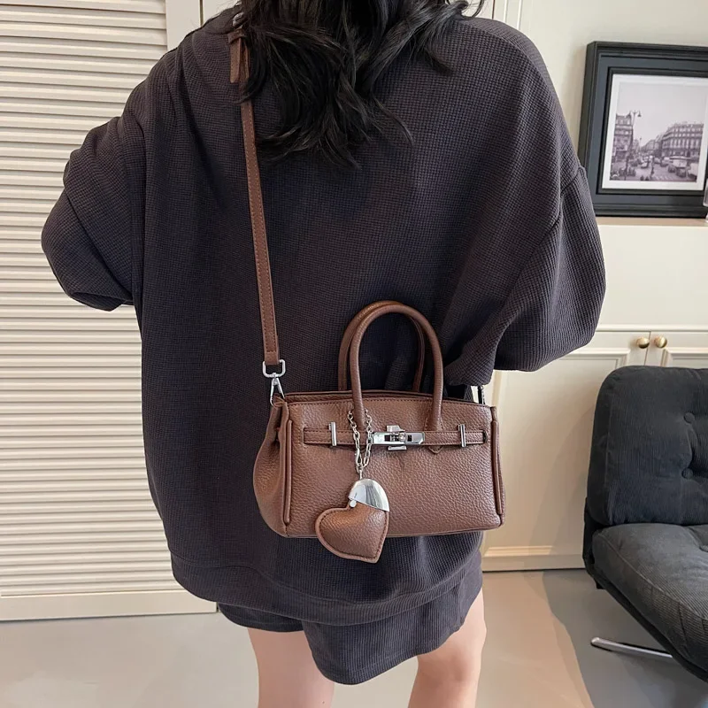 Hot Selling Styles Designer PU Square Bag Fashionable Zipper Women's Shoulder Bags Versatile Commuting Work Travel Wallet