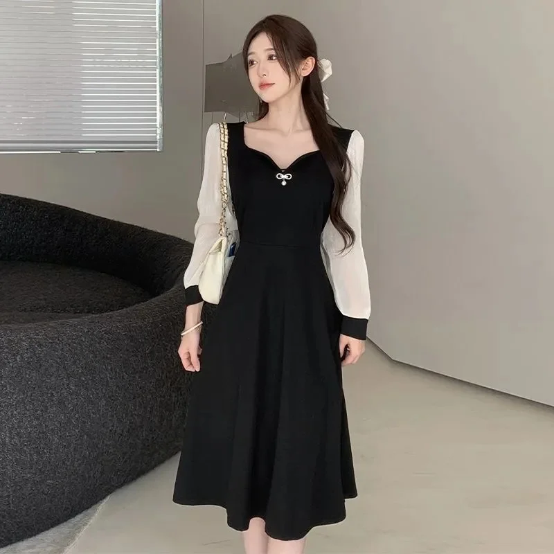

Women's Dress 2024 Autumn New Style Temperament Cinched Waist Revealing Slim Black Dress French Fashion Gentle Square Neck Dress
