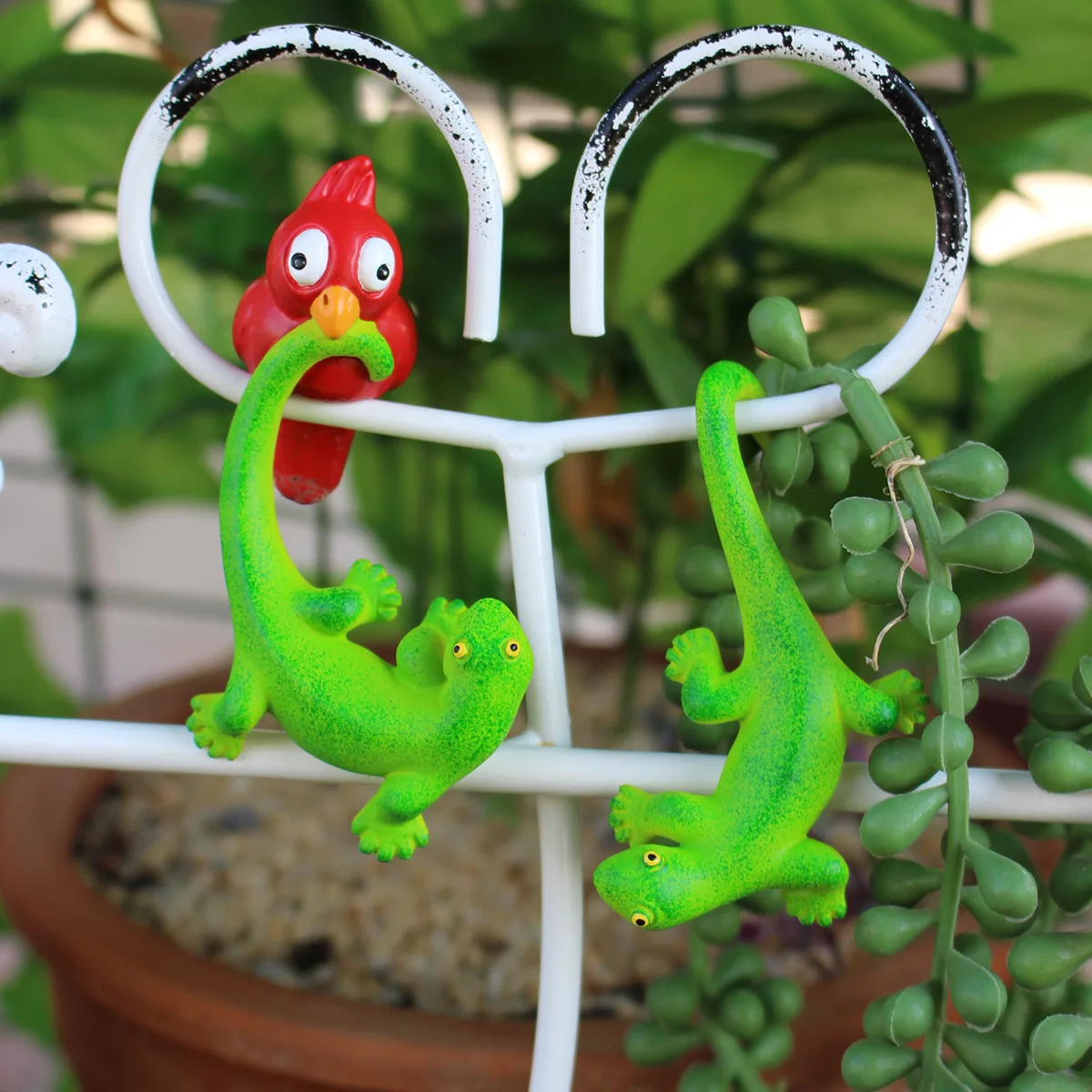 Resin Lizard & Bird Planter Hooks - Creative Garden Decor, Lifelike Animal Sculptures, Unique Balcony Ornament
