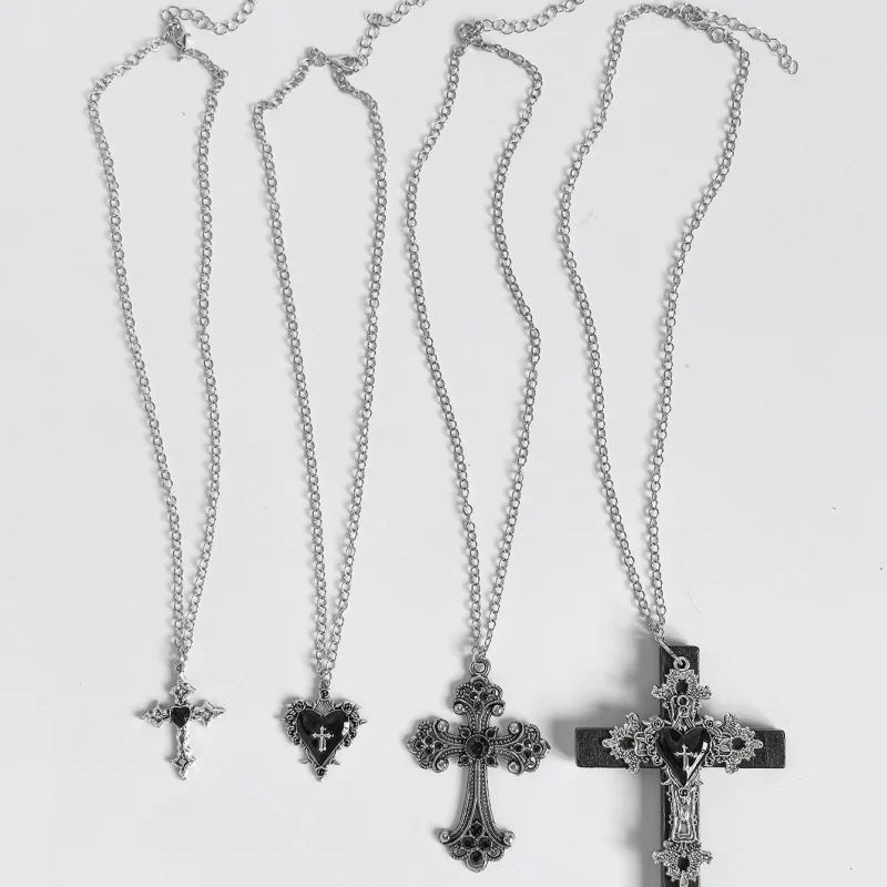 4-teiliges Gothic-Halsketten-Set, schwarze Halskette mit Kristallimitat-Kreuz-Dorn-Herz-Anhänger, dunkler ästhetischer Schmuck – Detail 6