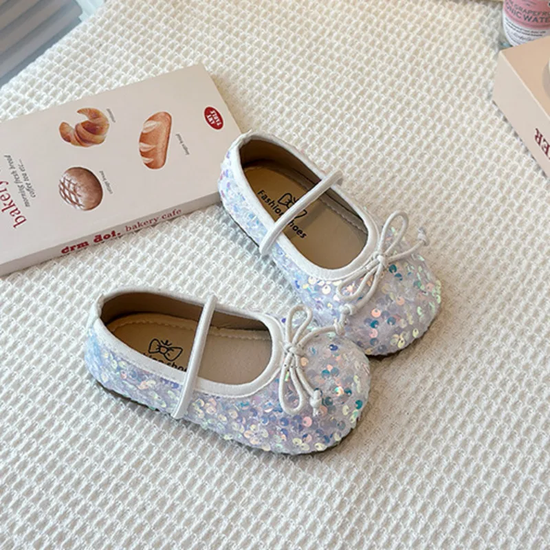 Sepatu Flat Pesta Anak Perempuan Busur Bling Sepatu Putri Anak Sol Lembut Dangkal Pita Elastis Flat Balet Anak-anak Balita PU Solid