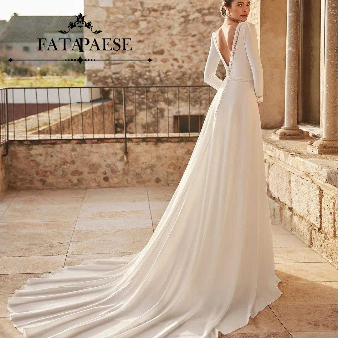 FATAPAESE Romantic Elegant Two-piece Wedding Dress Crafted in Stretch Crêpe that Features a Bateau Neckline Mermaid silhouette