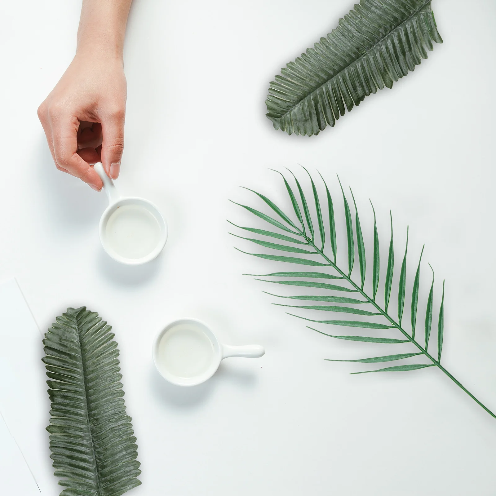 

1Set Tropical Beach Party Leaves Artificial Fake Leaves for Home Office Table Decoration Hawaiian Party Favors Simulation Leaf