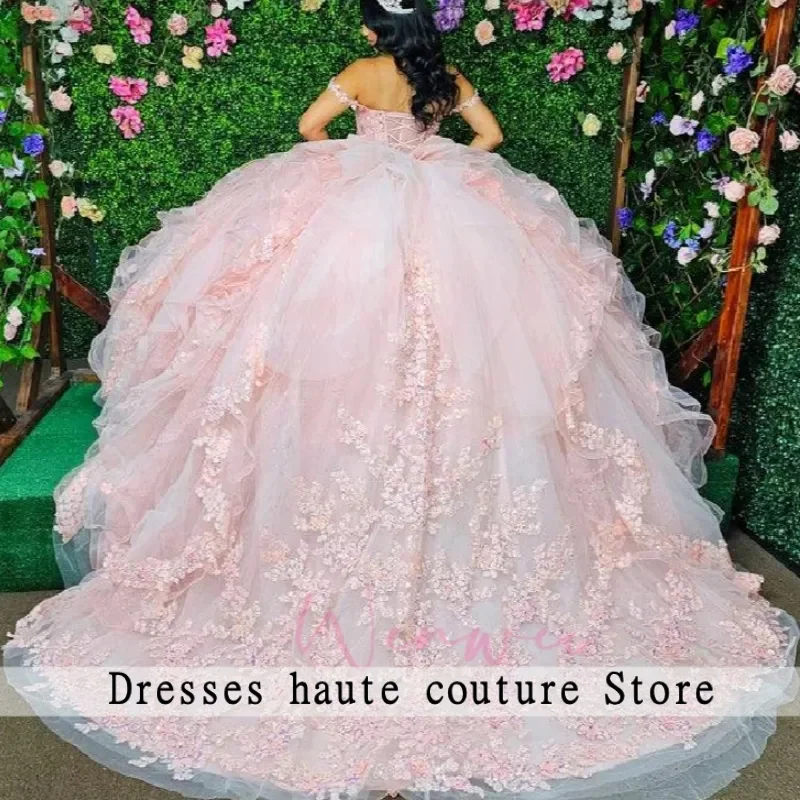 فساتين Quinceanera باللون الوردي اللامع قبالة الكتف مزين بالدانتيل مطرز بالكريستال المتدرج تول الحلو 16 فستان Vestido De 15