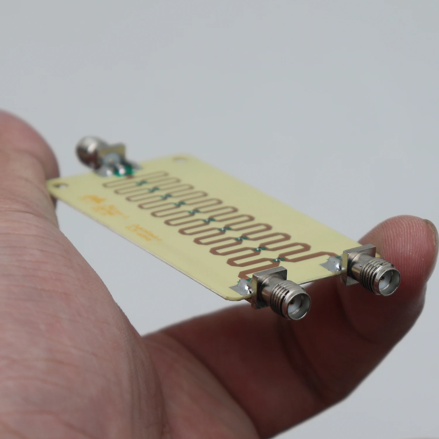 500MHz-6GHz Wilkinson RF Power Divider 1to2 Splitter Combiner for LORA Helium Miner Radio SDR 2.4GHz 5.8GHz WiFi Low Loss SMA