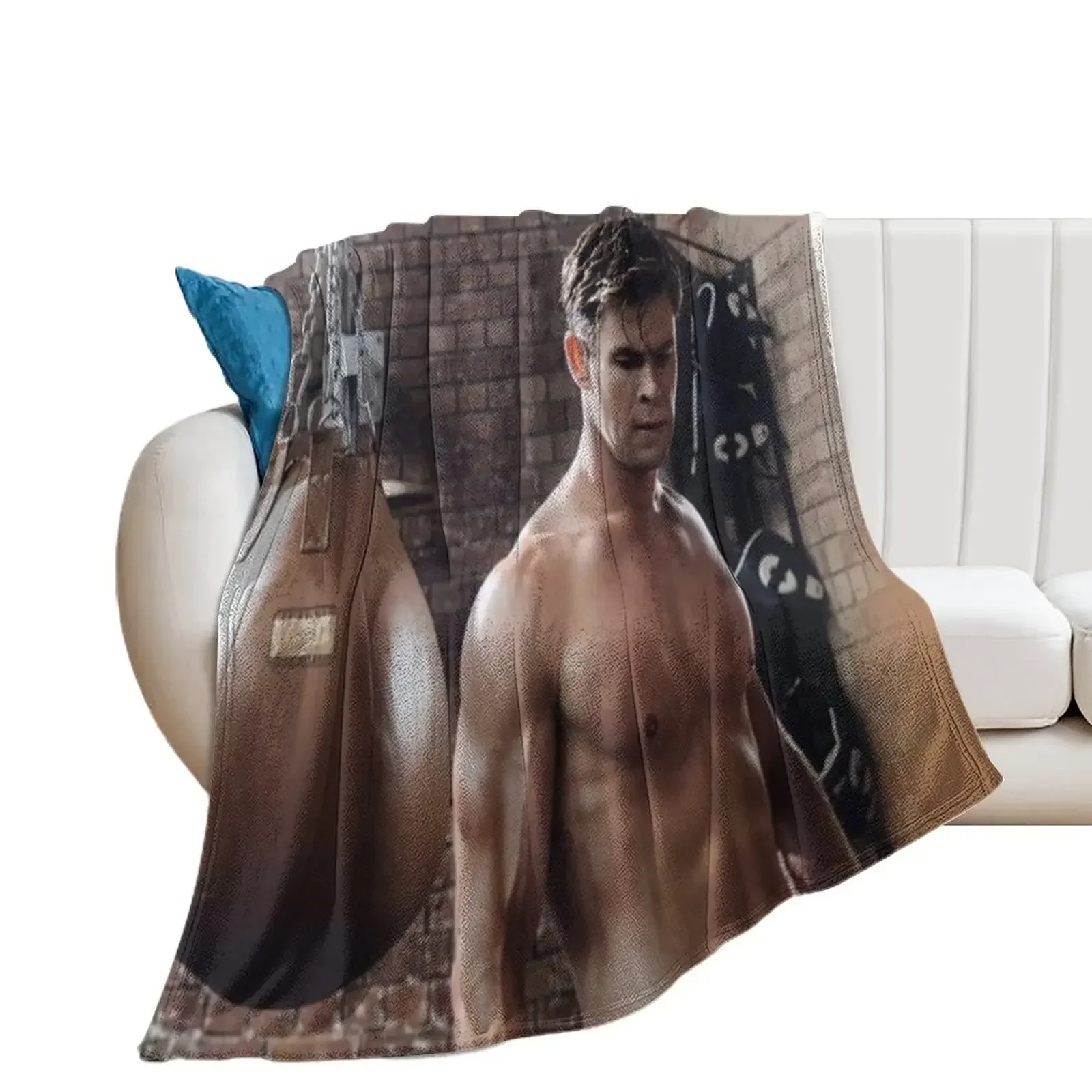 Chris Hemsworth Throw Blanket Loose for winter Moving Blankets