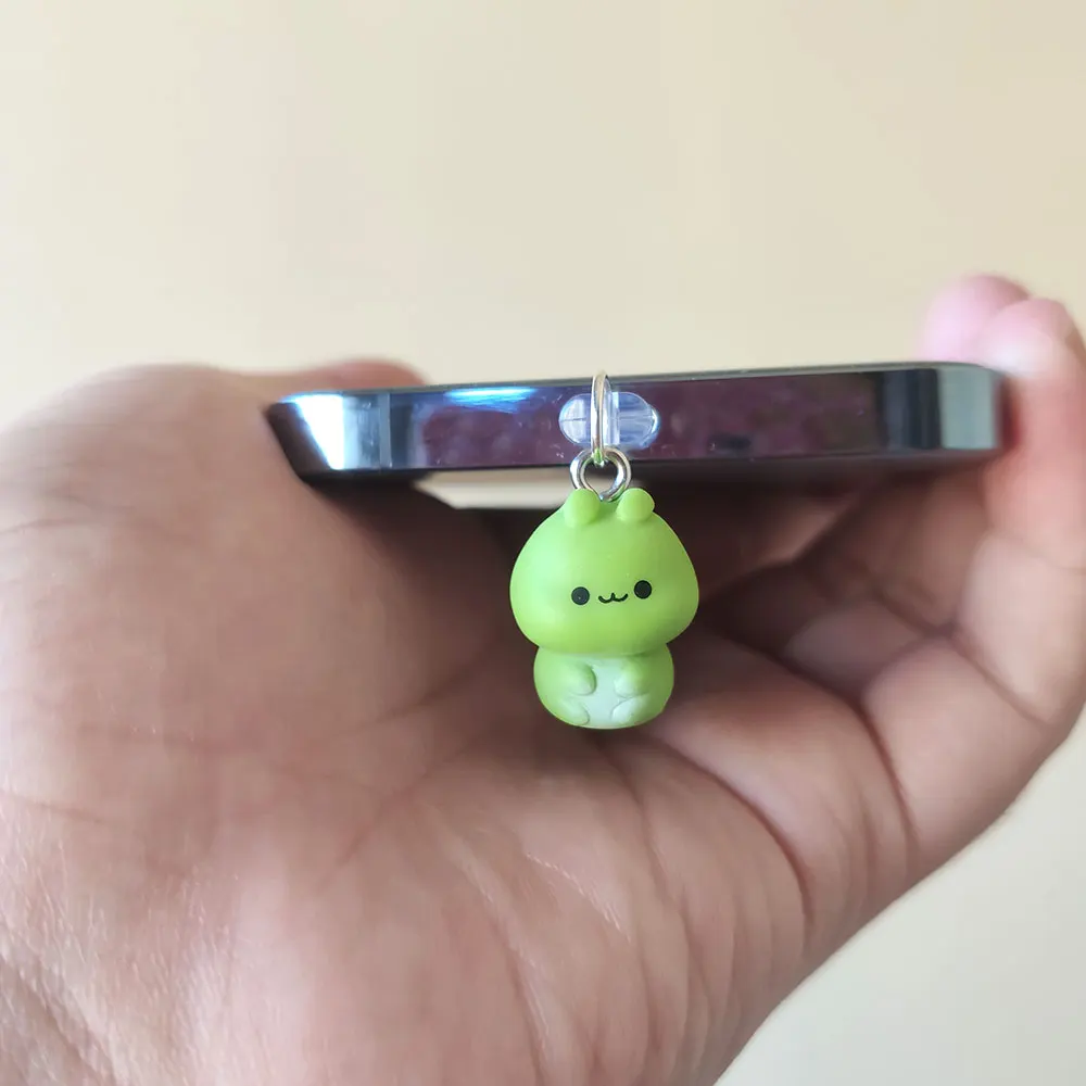 

Mobile Phone Dust Plug Pendant Cute Caterpillar Decoration For Type C& Lightening Port