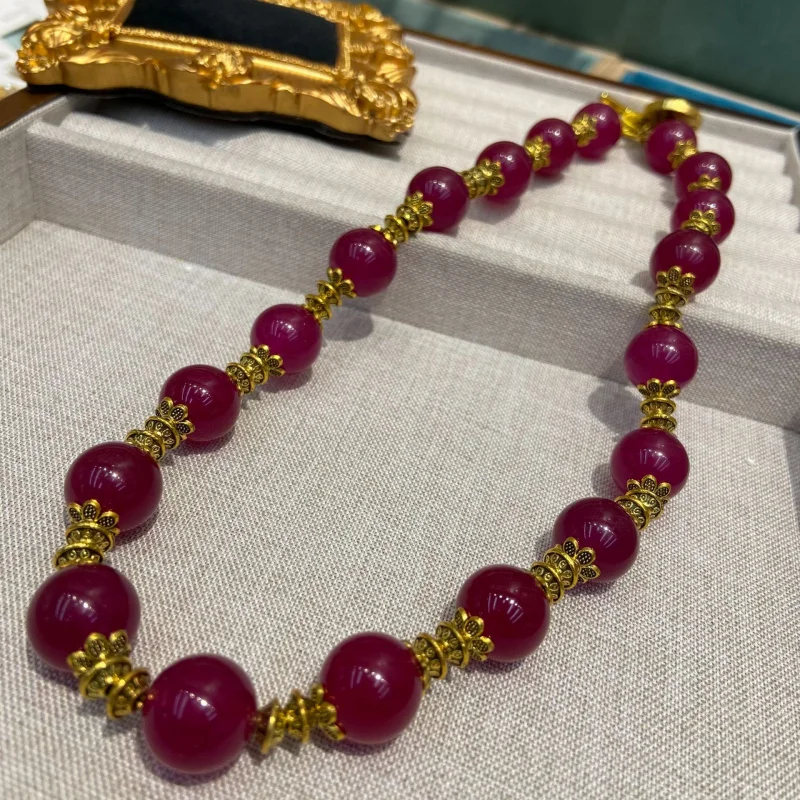 

Новое модное ретро-колье с бусинами 14 мм, красный агат, короткий чокер для женщин