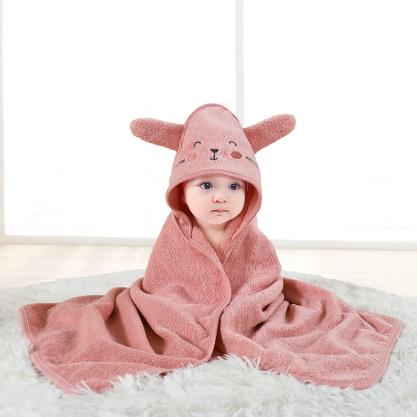 

New Cartoon Animal Baby Hooded Bath Towel With Hood Children's Soft And Fast Absorbent Coral Velvet Baby Bath Towel 0-12 Months