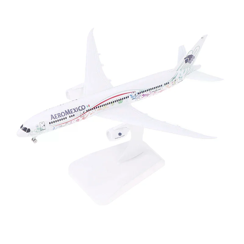 Metallic AEROMEXICO-vliegtuigen: 20 cm gegoten Boeing 787-vliegtuig met gedetailleerd wielontwerp