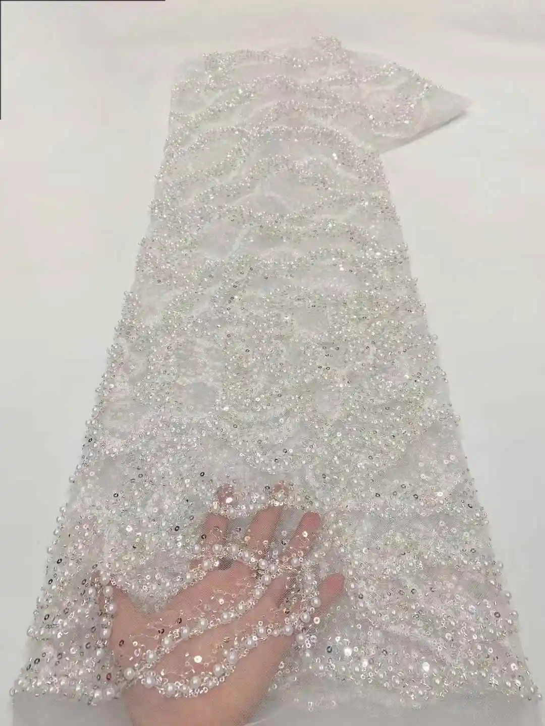 Afrika nigerianische Perlen Französisch Mesh Spitze mit Pailletten Hohe Qualität 2025, Stickerei Spitze Pailletten Spitze für Hochzeitskleider Frauen