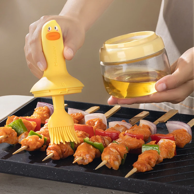 Kitchen Silicone Oil Bottle Oil Brush Baking Barbecue Grill Oil Brush Dispenser Pastry Steak Oil Brushes Kitchen Baking BBQ Tool