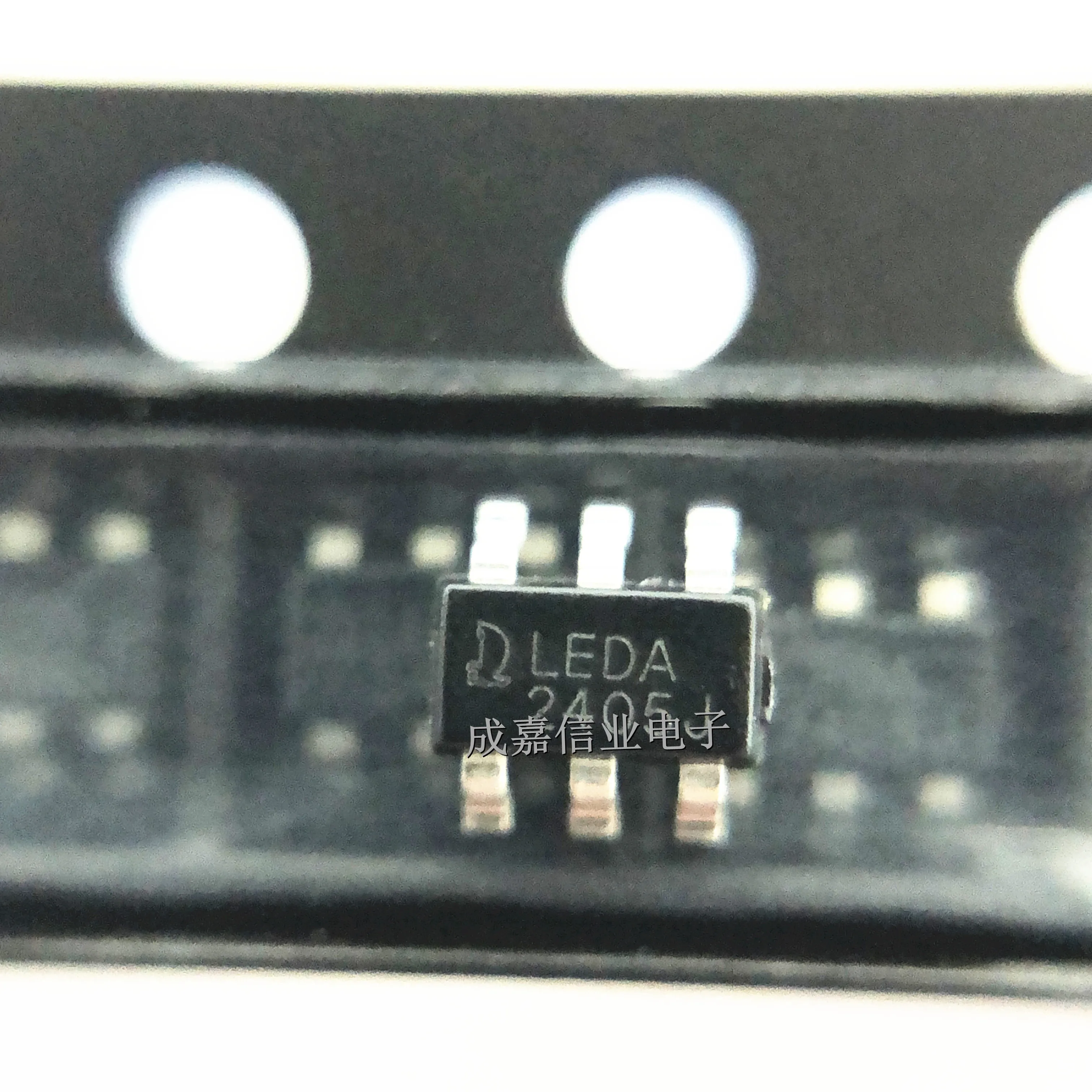 

10pcs/Lot QX9920 SOT-23-6 MARKING;LEDA High Brightness LED Light Driver Control IC 1A INPUT VOLTAGE;2.5V-24V