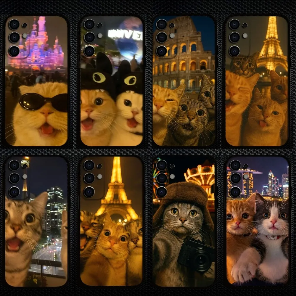 

cat takes a selfie at a scenic spot Phone Case For Samsung S25/S24/S23/S22/S21/S20/Plus,Fe,Lite/Others Black Cover