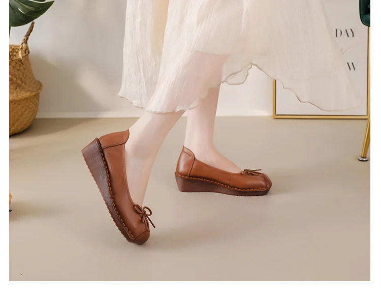 Neue Vintage-Pumps mit plissierter Schleife, Damen-Keilabsatzschuhe, flache Schuhe aus echtem Leder, handgefertigte Slip-On-Loafer für Damen, Retro-Hochzeitsschuhe in Rot. – Detail 7