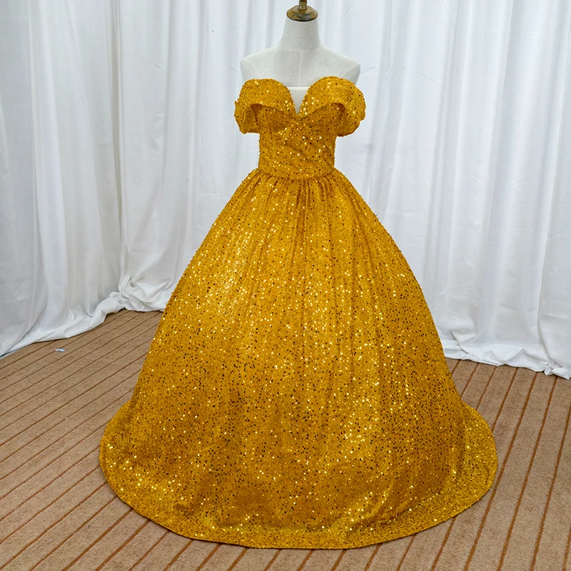 Robe de soirée dorée à paillettes, 15 robes de Quinceanera, robe de bal courte, épaules dénudées, robe de bal brillante personnalisée pour 15 ans