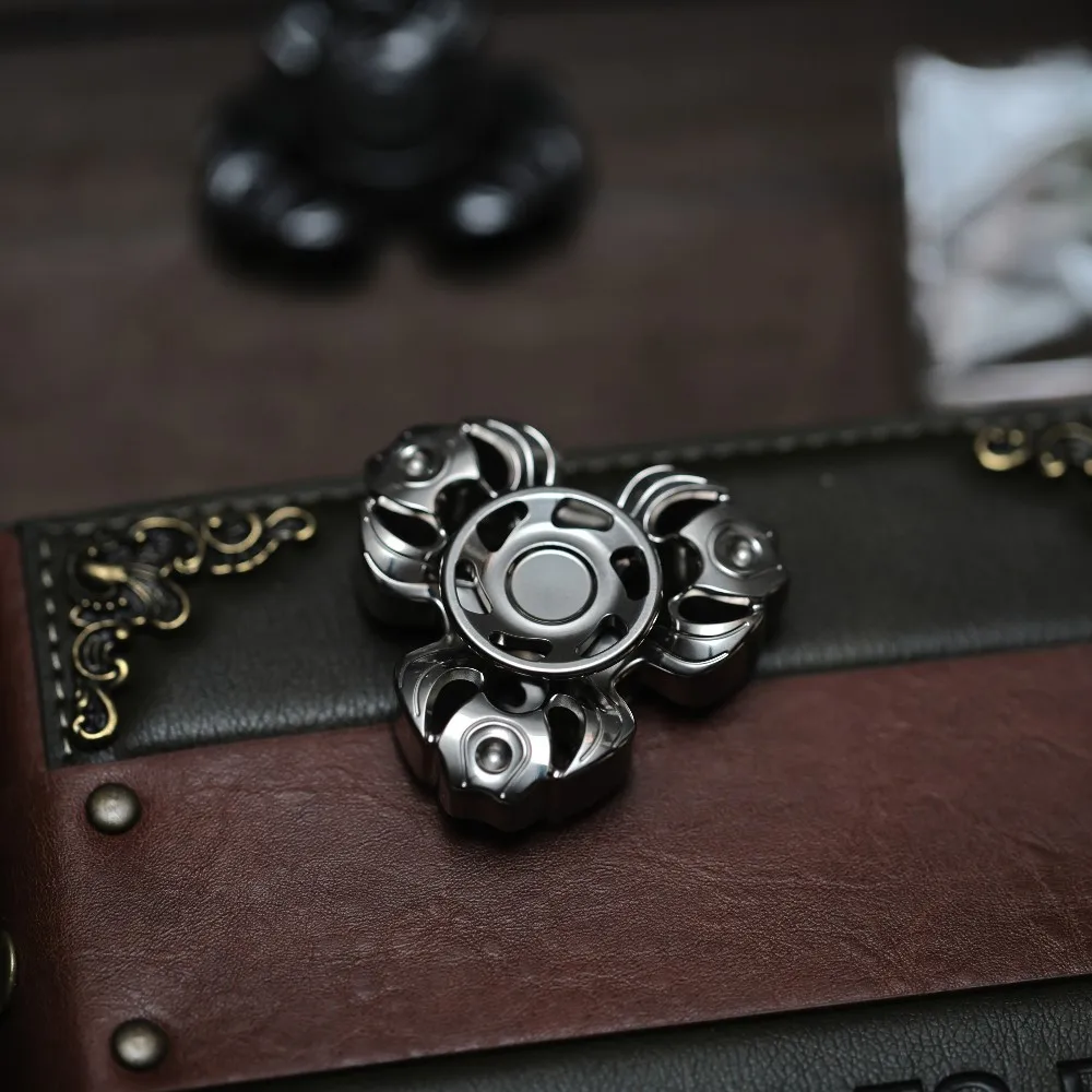 KAiS EDC flamme rouge trois lames Fidget Spinner Fidget jouets pour adultes soulagement de l'anxiété Gadgets Fidgeting Spinners conceptions originales