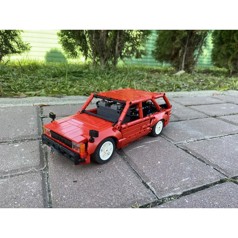 

MOC-91135 Classic New Iconic Sports Red Car Building Block Model, 862 Parts, Creative Birthday Toy Gift for Boys and Children