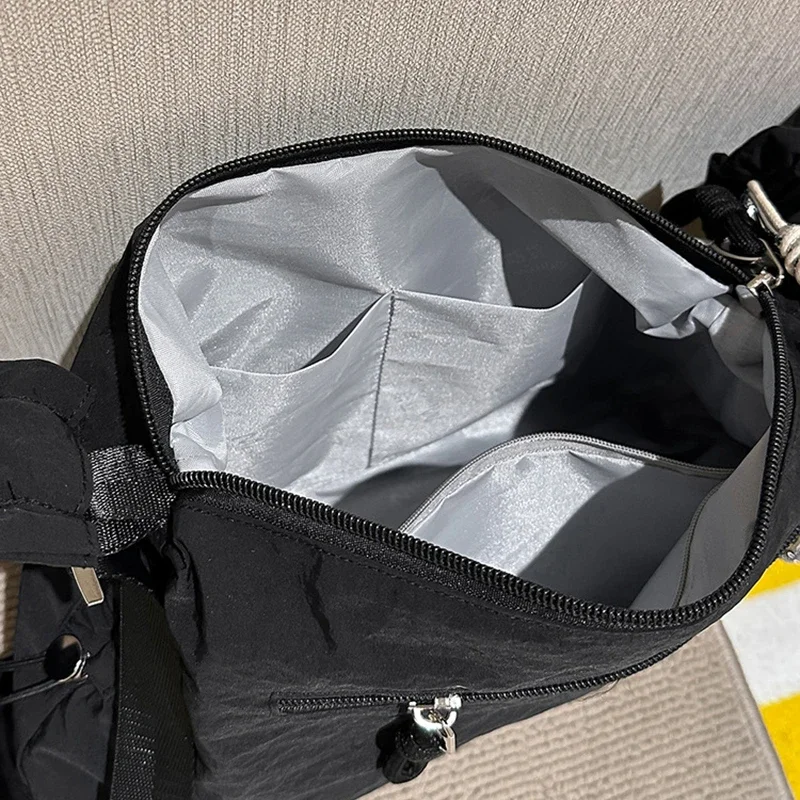 Koreanische Umhängetasche aus Segeltuch mit Polka Dots, leichte, lässige Damen-Umhängetasche für den Sommer, süße, niedliche, vielseitige Pendler-Handtasche – Detail 6